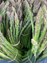 Load image into Gallery viewer, Asparagus (0.9 lb bunch)

